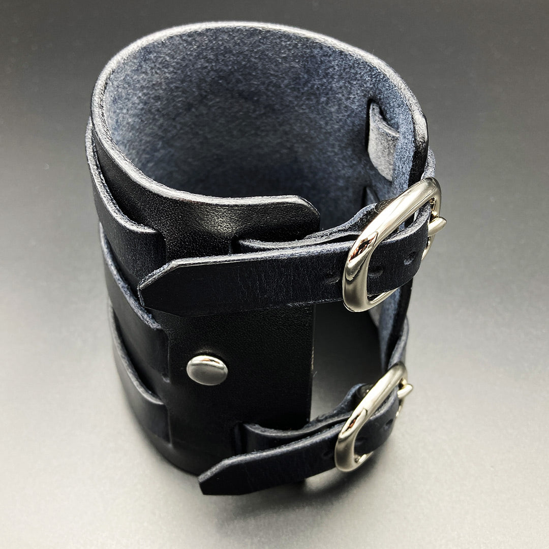 BOUNCER – Breites Lederarmband, schwarz