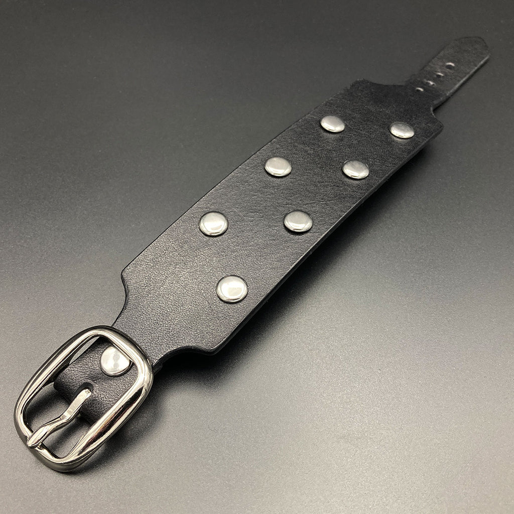 Breites Nietenarmband „Freerider“, schwarz