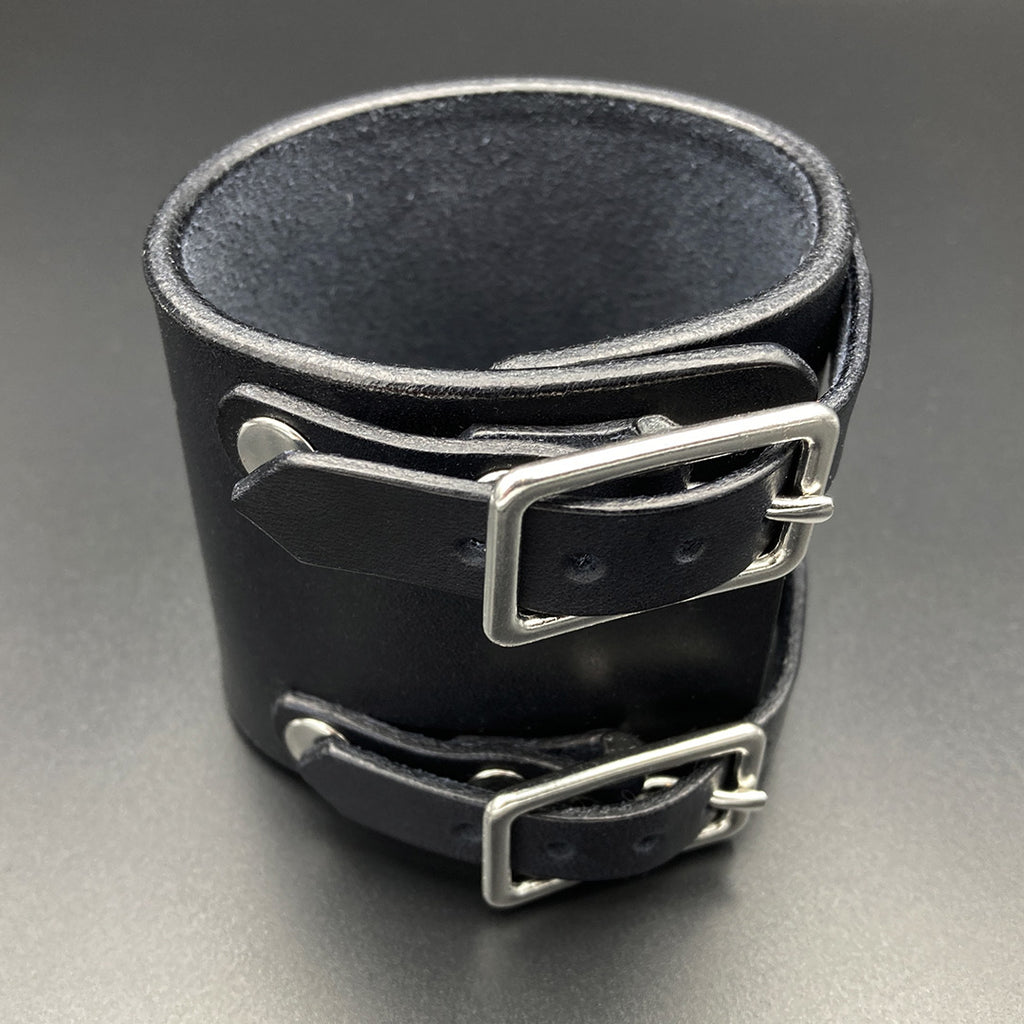 Breites Lederarmband "Pusher", schwarz
