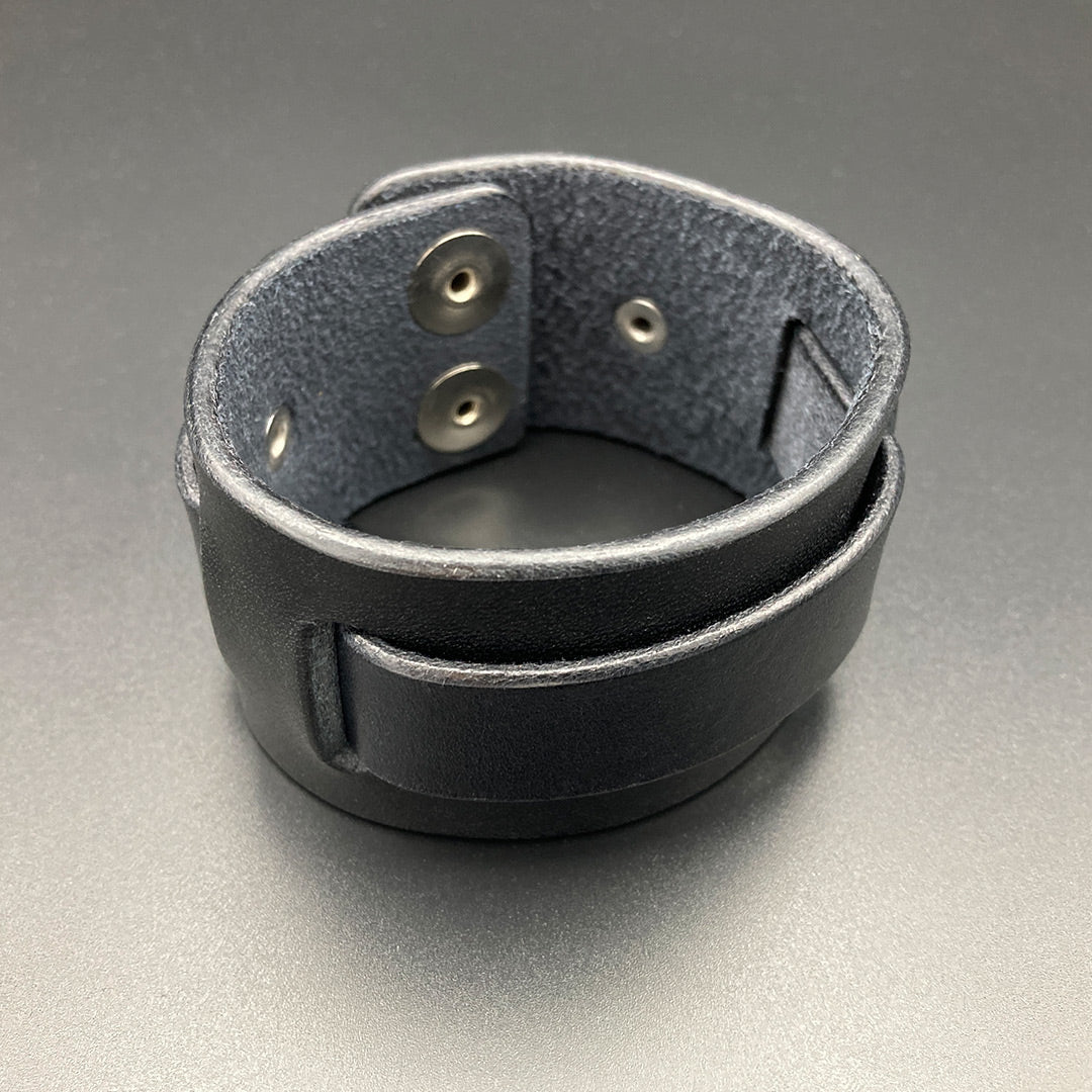 Breites Lederarmband "Trooper", schwarz