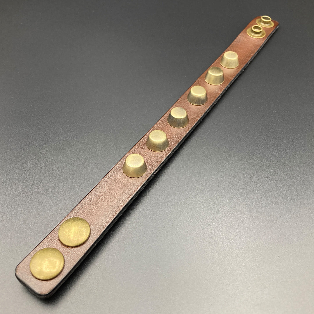 Nietenarmband „Crusher“, braun