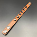 Nietenarmband „Crusher“, hellbraun